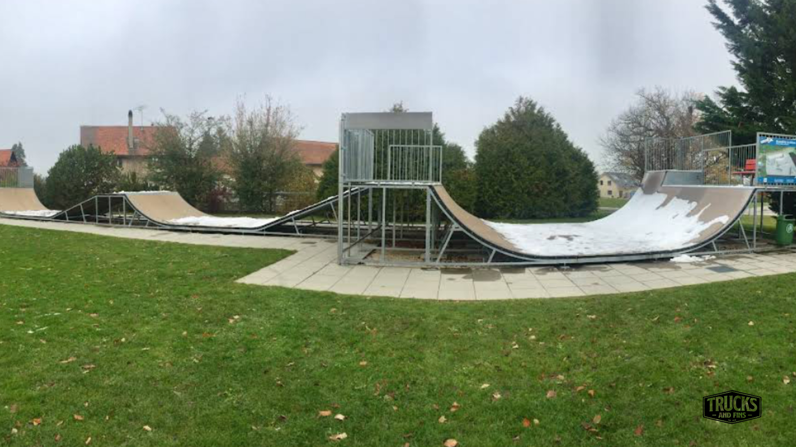 Les Cullayes skatepark