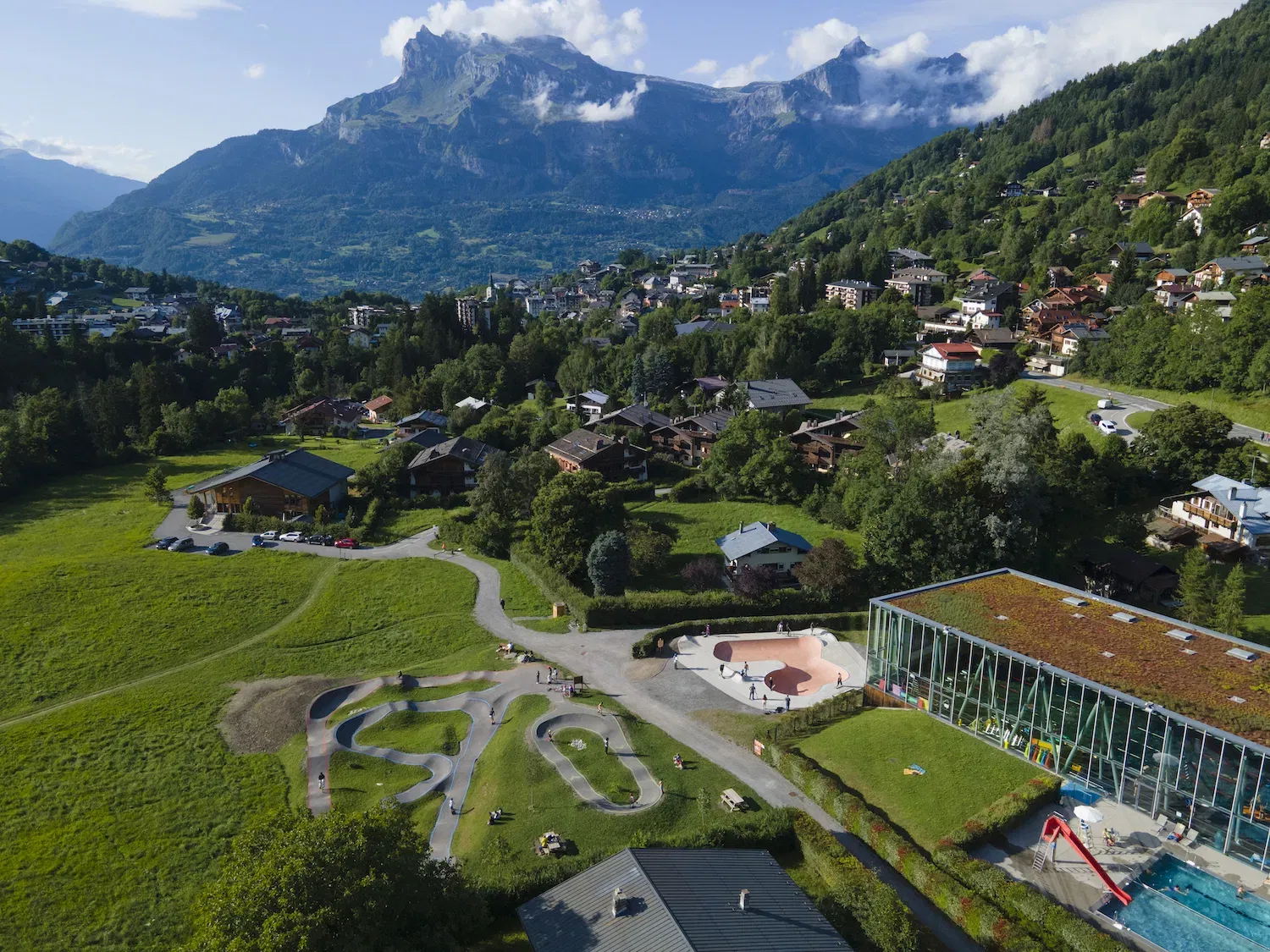 A Masterclass in Alpine Design: Welcoming INOUT Concept to Trucks and Fins!