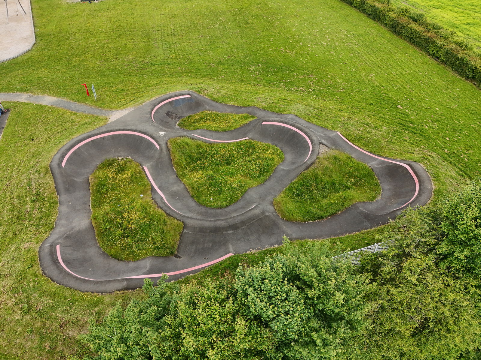 Avonbridge pumptrack 