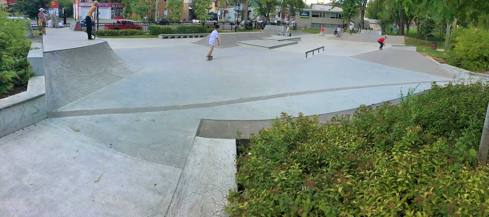 Charlie Bowins skatepark