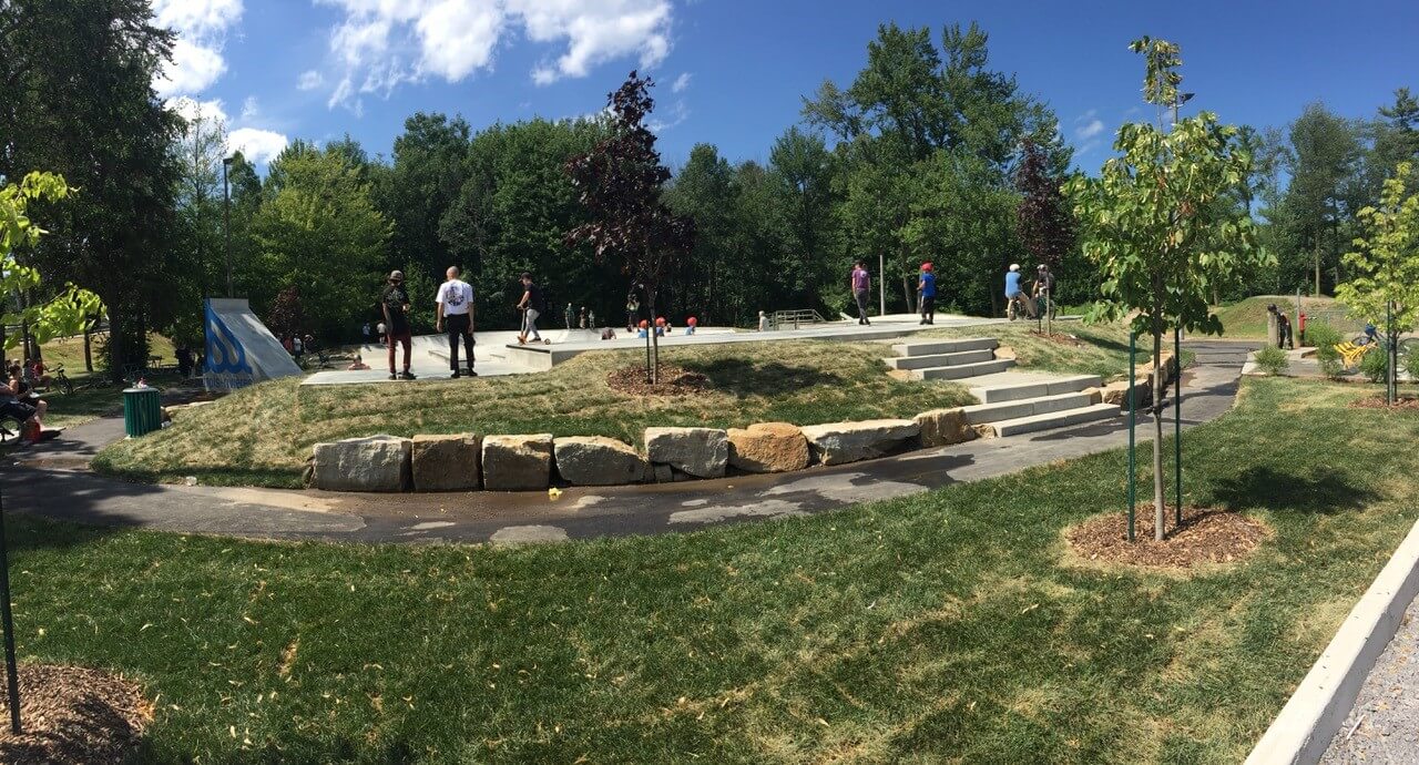 Parc Des Ormeaux skatepark