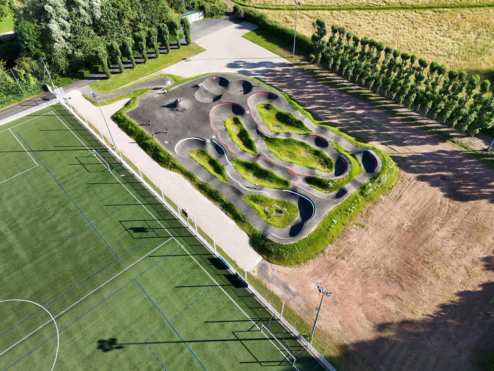 Neuville-en-Ferrain pumptrack