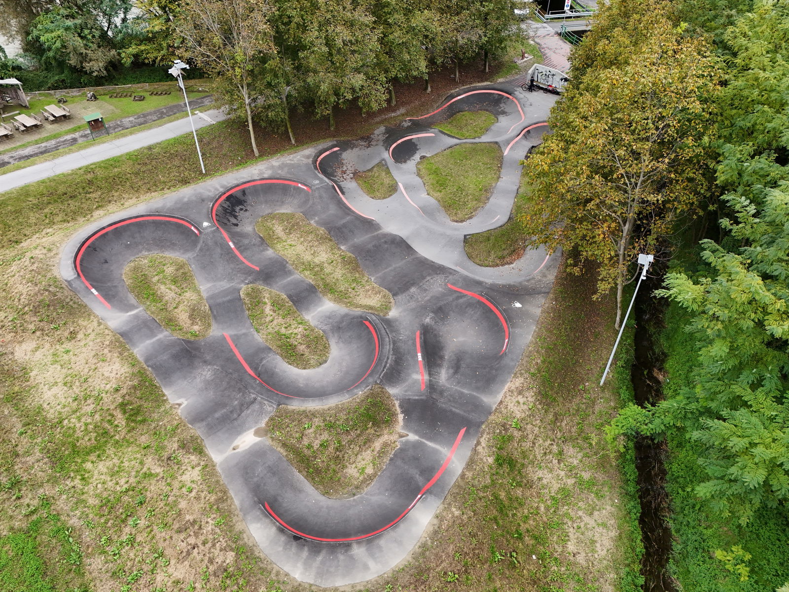 Poggiridenti pumptrack