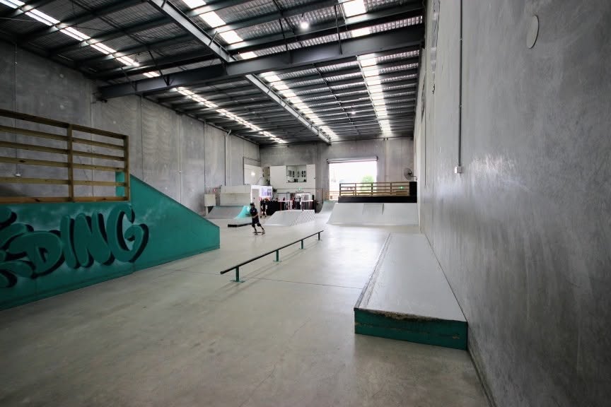 Chiggy’s skateboarding Indoor Skatepark 