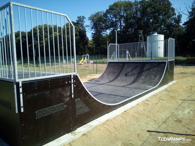 Laski skatepark