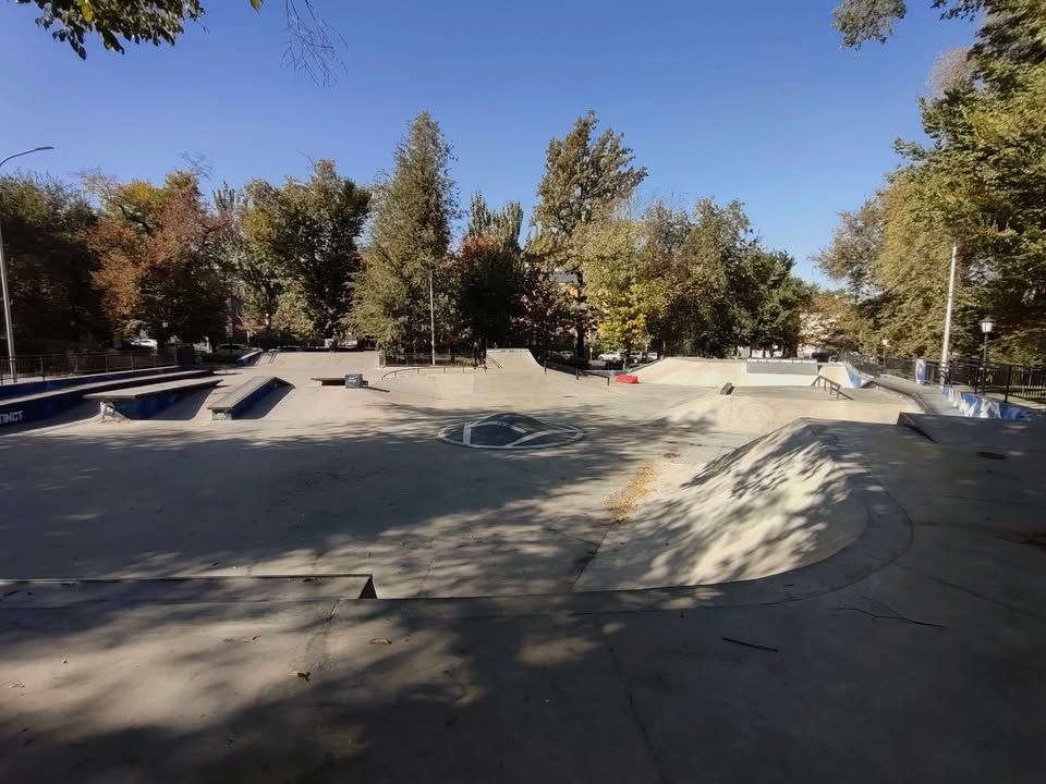 Gorilla Golden Square skatepark
